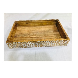 Plateau à balai en bois fait à la main, conçu pour les arrangements domestiques et la mise en scène de table époustouflante avec des incrustations de perles - Product Image 1