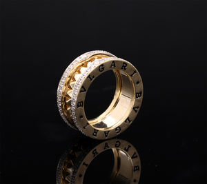 แหวนผู้หญิงดีไซน์คลาสสิก ชุบโรเดียมทองคำชมพู 14K ลายพีระมิด ประดับเพชรแท้แบบดับเบิ้ลฮาโล ขอบขัดเงา - Product Image 5