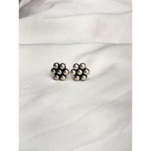 Pendientes de aro étnicos Kudi de oro de 18 quilates y plata 925 con diseño de flor y diamantes, pendientes Kudi de plata 925. - Product Image 4