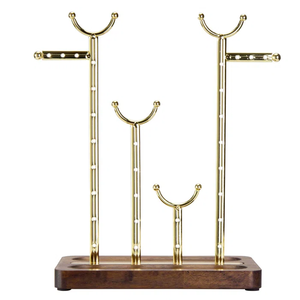 Support de présentation de bijoux en bois et en laiton poli moderne, support de rangement pour colliers et boucles d'oreilles - Product Image 4