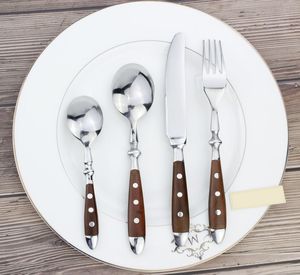 Auténtico juego de cubiertos de acero inoxidable con mango de madera diseñado para comidas familiares eventos culturales celebraciones festivas picnics - Product Image 2