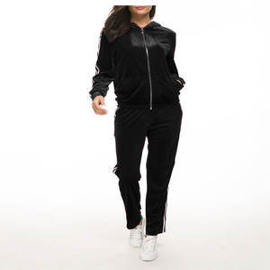 Breathable Lightweight Factory Made Women Velvet Tracksuits Winter Wear New Comfy Style Women Velvet Tracksuits - Product Image 3