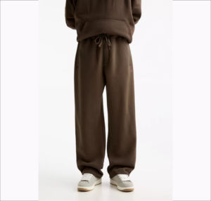 Pantalons de survêtement amples personnalisés avec logo, vente en gros, style élégant, blancs de luxe, jambes droites, pantalons de jogging pour hommes, vêtements personnalisés, pantalons de survêtement de luxe - Product Image 4