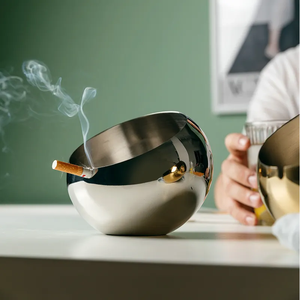 Cenicero de acero inoxidable con boca oblicua para cigarros, respetuoso con el medio ambiente, duradero, de alta calidad, con logotipo personalizado, portátil para el hogar, restaurante, Hotel - Product Image 3