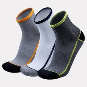 Haute qualité Logo personnalisé respirant été non tissé jetable hommes chaussettes Compression coton coupe-vent imprimé couleur fendue - Product Image 3