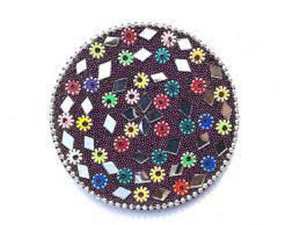 Ensemble de dessous-de-verre classiques en bois d'acacia et résine époxy de haute qualité, fabriqués sur mesure par le fabricant direct, écologiques, jaunes - Product Image 3