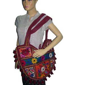 Handmade Bohemian Style Large Capacity Cotton Women's <b>Messenger</b> <b>Bag</b> Zipper Closure Colorful Patchwork Embroidery Portable Tassel - Product Image 4