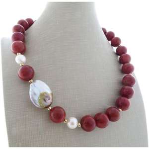 Collar con Colgante de Resina Transparente de Alta Demanda con Joyería Elegante de Flores Secas Naturales para Regalo Disponible a Precio Competitivo - Product Image 1