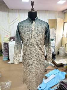 Kurta de mariage indien pour homme Kurta traditionnel en soie avec broderie Kurta long traditionnel classique pour homme mariage et fête - Product Image 2