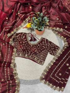 Sari de Seda Satinada Fandy para Mujer con Bordado de Diseño, Lentejuelas de 3mm, Hilo Jarl y Borde con Trabajo de Corte - Hecho en India - Product Image 4