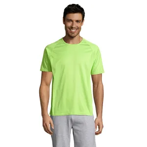 T-shirt sportif personnalisé pour homme pour la promotion de produits - Product Image 1