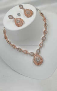 Classic American Diamond Bridal Jewelry <b>Set</b> Two-Piece <b>Necklace</b> <b>and</b> <b>Earrings</b> for Wedding Fashionable Classic Style - Product Image 2