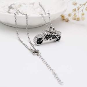 Colgante de plata para cremación de motocicleta para cenizas, collar conmemorativo de acero inoxidable, urna para cenizas, recuerdo para hombres y mujeres, urna de tamaño personalizado - Product Image 5