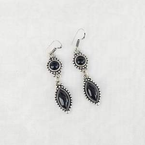 ต่างหูแบบห้อยทำจากหินโอนิกซ์สีดำ925ชุบเงินดีไซน์คริสตัลทำด้วยมือของขวัญเครื่องประดับ Boho สำหรับเธอ - Product Image 1
