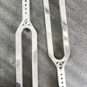 Diapasón Gigante de Acero Inoxidable Mars International con Llave de ADN, Diapasones Terapéuticos para ADN.. - Product Image 1