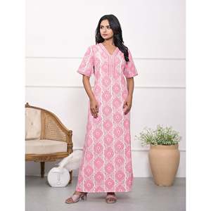 Camisón Blanco y Rosa 100% Algodón, Tela Popelina Suave y Cómoda, Cierre de Botones, Logotipo Personalizable, Tallas ODM XS, Conjunto de Ropa para Estar en Casa - Product Image 1