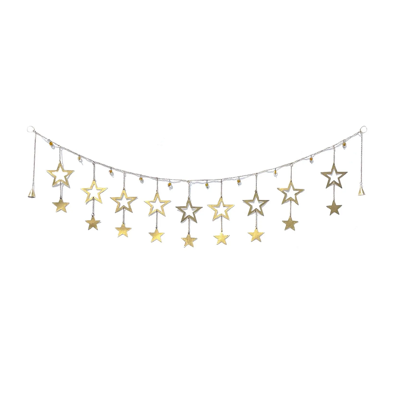 La guirlande murale à étoiles filantes comprend deux niveaux d'étoiles dorées avec des perles dorées parfaites pour améliorer tout type de décoration intérieure