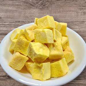 Vietnam Premium Freeze <b>Dried</b> <b>Mango</b> Crispy Fruit Snack Bulk Wholesale OEM Private Label Manufacturer Supplier - Product Image 1