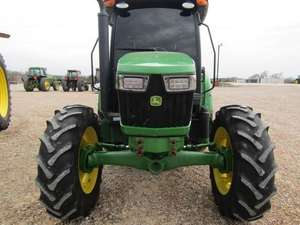 รถแทรกเตอร์มือสอง John Deere 5058E 4WD 40 แรงม้า ถึง 99 แรงม้า มีขาย - Product Image 3