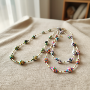 Collier élégant plaqué or avec perles pour les marchés de revente branchés - Product Image 3