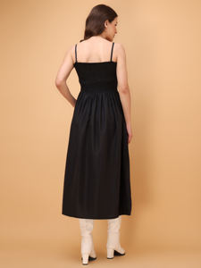 Robe sans manches en coton mélangé, coupe ajustée et évasée, noire, pour femmes - Product Image 2