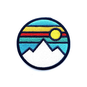 Prensa de calor insignia personalizada parche bordado excelente calidad hierro en parches apliques para ropa - Product Image 6