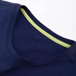 Conjunto de Camiseta y Pantalones Cortos Ligeros para Hombre, Tendencia Superior, Hechos a Medida, Transpirables, Mangas Cortas, Nuevo Diseño, Precio Económico - Product Image 3