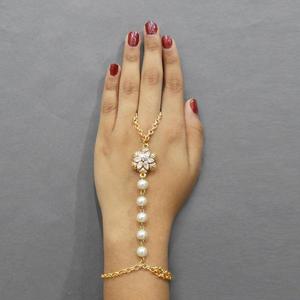 ชุดเครื่องประดับสุดสวย1503129สายรัดมือไข่มุกและหินออสเตรีย - Product Image 1