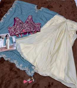 ชุดสلوارคามีซผ้าฝ้ายสำหรับงานแต่งงานแบบเป็นทางการสำหรับผู้หญิง พร้อมงานปักเลื่อมผ้าชีนอนอย่างดีและพู่ห้อย - Product Image 5