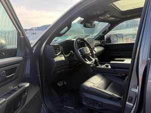 Toyota Tundra Híbrida CrewMax Usada 2024 - Product Image 4