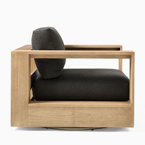 Chaise pivotante Helle en bois massif de haute qualité avec protection solaire et finition naturelle pour une utilisation en extérieur - Product Image 3