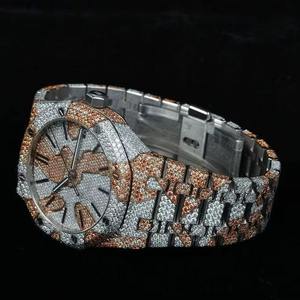 Montre analogique pour homme de luxe personnalisable avec diamants en moissanite glacés VVS, mouvement automatique ETA, boîtier en acier inoxydable de 40 mm - Product Image 2