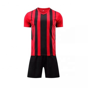 Conjunto de Camiseta de Fútbol Profesional de Alta Calidad, Secado Rápido, Transpirable, Tela Estampada por Transferencia de Calor, 100% Poliéster, Nombre del Jugador Personalizado - Product Image 3