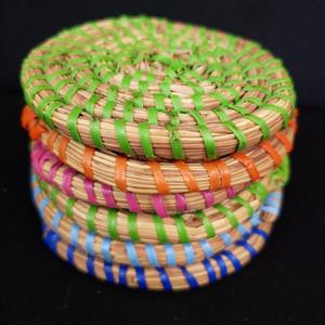 Sous-verres ronds en jonc de mer de couleur personnalisée produits écologiques fabriqués au Vietnam décoration de table en gros - Product Image 2