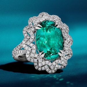 Anillo de Compromiso de Moissanita Verde Ovalada de Calidad Premium, Cultivada en Laboratorio, con Certificación IGI para la Elaboración de Joyas - Product Image 1