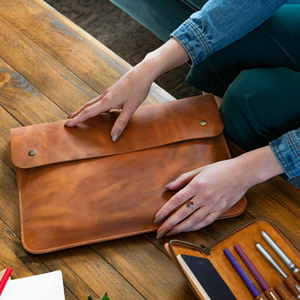 Housse en cuir véritable durable pour ordinateur portable, moderne et élégant pour le travail de bureau et les GLS-0344 de tous les jours - Product Image 5