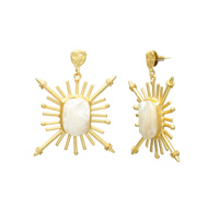 Boucles d'oreilles clous vintage en laiton plaqué or 24 carats sans nickel avec perles d'huîtres d'eau douce naturelles blanches pour femme, sertissage Flimming, mariage