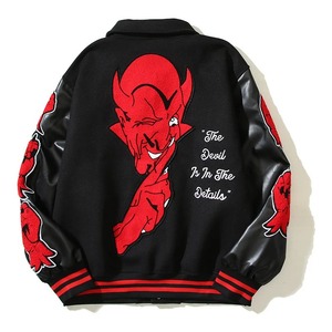 Veste bomber personnalisée SENSEL SPORTS pour homme, manches en laine, patch brodé en chenille, rouge et noir, style décontracté vintage universitaire, séchage rapide - Product Image 3