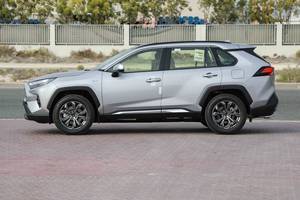 NUEVO, CERO KILÓMETROS/KM, PRECIO ECONÓMICO, 2025 SILVER TY - RAV4 HIGH 2.5L Híbrido FWD SUV, Listo para enviar - Product Image 5
