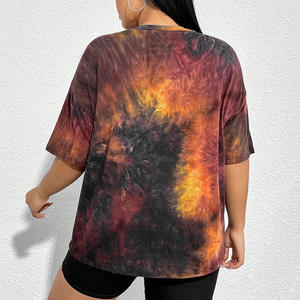 เสื้อยืดผู้หญิงทรงหลวมพิมพ์ลายมัดย้อมสำหรับฤดูร้อน รับผลิตแบบ OEM ผ้าฝ้ายระบายอากาศได้ดี พร้อมบริการติดโลโก้แบรนด์และรับผลิตแบบ Private Label มีตัวเลือกแฟชั่นหลากหลาย - Product Image 3