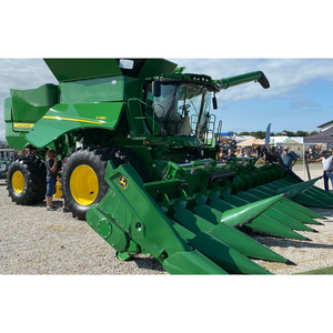 <b>Used</b> Grain Combine Efficient, Rugged, and Perfect for <b>Harvesting</b> All Types of Crops - Product Image 4