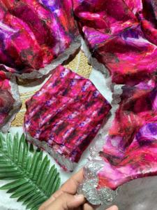 Último diseñador del exportador mundial Soft Zimmy Choo Silk Saree Beautiful Prism Prints con Heavy Jharkhand Work para adultos - Product Image 3