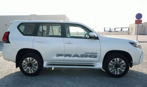 Caméra de recul pour Toyota PRADO 2.8L TX.L AUTOMATIQUE SUV 2024 Diesel Blanc Clair R18 Sièges en Tissu Navigation - Product Image 5