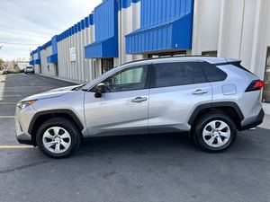 Toyota RAV4 LE AWD SUV 2021, Caja de Cambios Automática, Motor Turbo, Capacidad de 4L, Asientos de Cuero, Interior Oscuro, R16 Trasero Disponible - Product Image 6