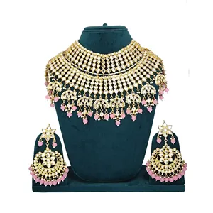 Ensemble de bijoux de mariée lourd en Kundan avec zircon, perles et boucles d'oreilles Maang Tikka pour mariage et fête - Product Image 2