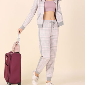 Conjunto de chándal ajustado para mujer con logotipo personalizado, conjunto de chándal sólido de 2 piezas con Sudadera con capucha y conjunto personalizado para correr al por mayor - Product Image 4