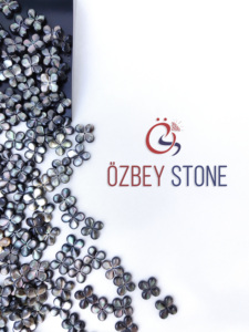 Vente en gros de cabochon en forme de fleur 8x8 à 14x14 avec trou en nacre noire pour la fabrication de bijoux pour femmes - Product Image 3