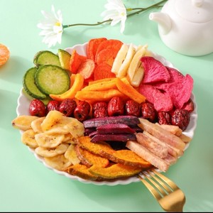 Chips de verduras de secado orgánico al mejor precio, verduras verdes deshidratadas, aperitivos vegetales secos y saludables hechos en Vietnam - Product Image 2
