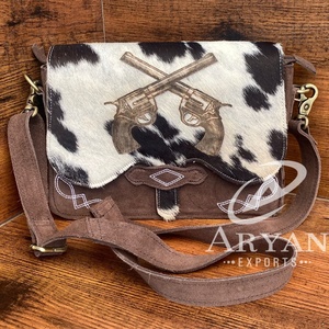 กระเป๋าถือหนังนิ่มสำหรับผู้หญิงกระเป๋าพาดลำตัวหนังวัวฟอกเลเซอร์แบบตามสั่งผลิตตาม2024โรงงาน - Product Image 1