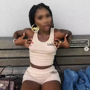 Ensemble 2 pièces pour femme avec logo personnalisé, en coton, col rond, sans manches, vêtements de détente, couleur unie, bodycon, haut à bretelles côtelé élastique et short - Product Image 4